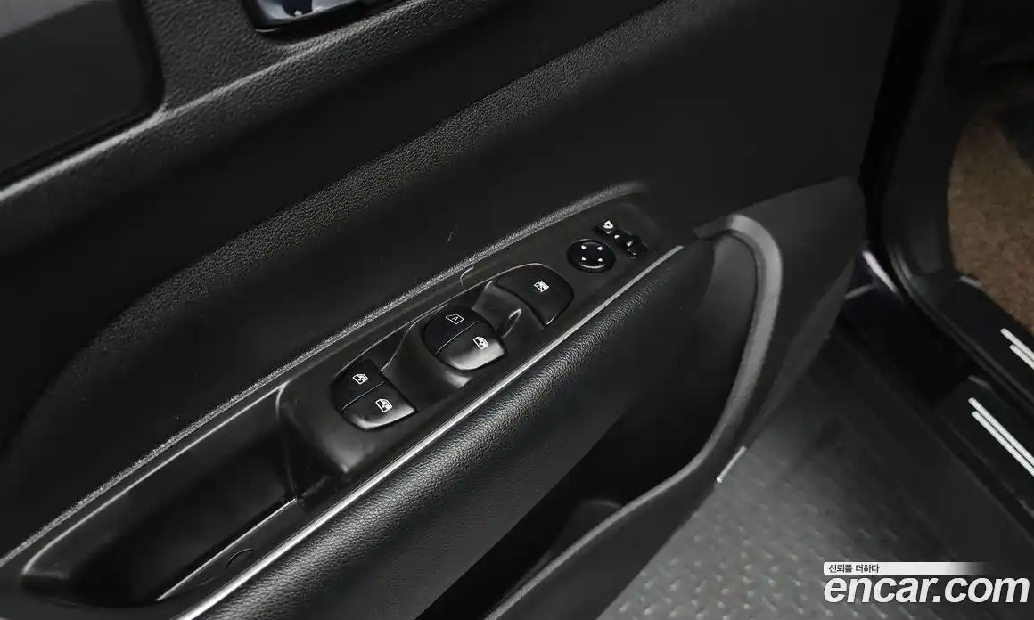 Renault QM6 2019 2.0 Автомат в Москве № 184068, фото 17