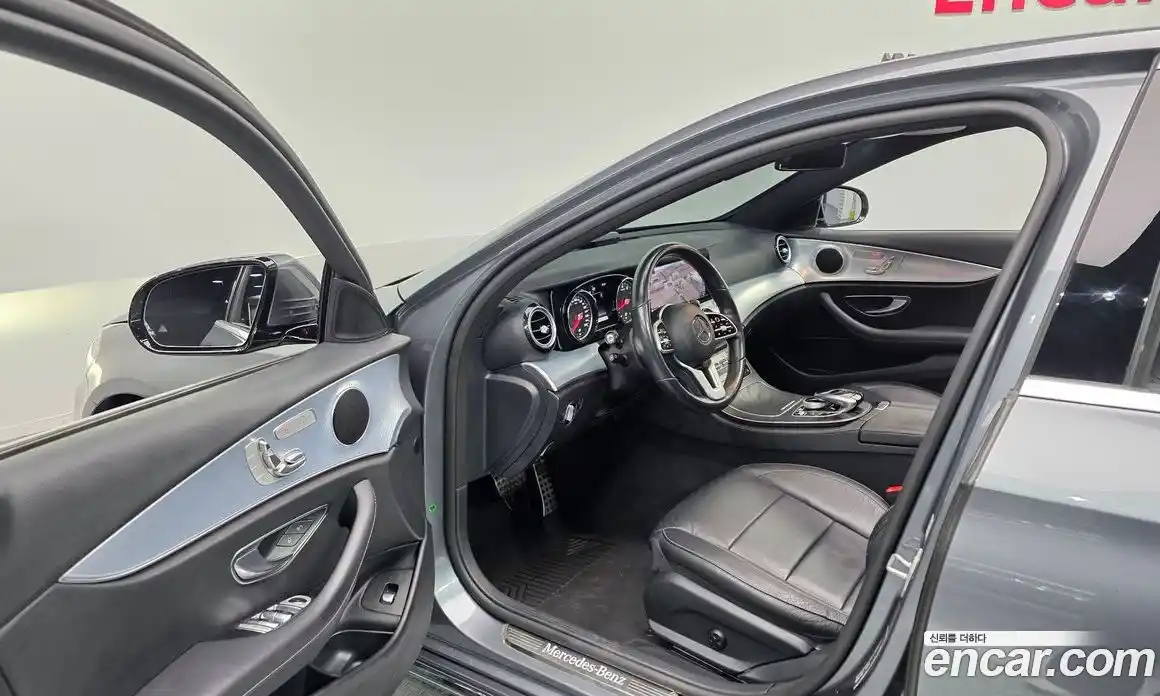 Mercedes-Benz E-Class 2020 2.0 Автомат в Москве № 184361, фото 14