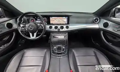 Mercedes-Benz E-Class 2020 2.0 Автомат в Москве № 184361, миниатюра 4