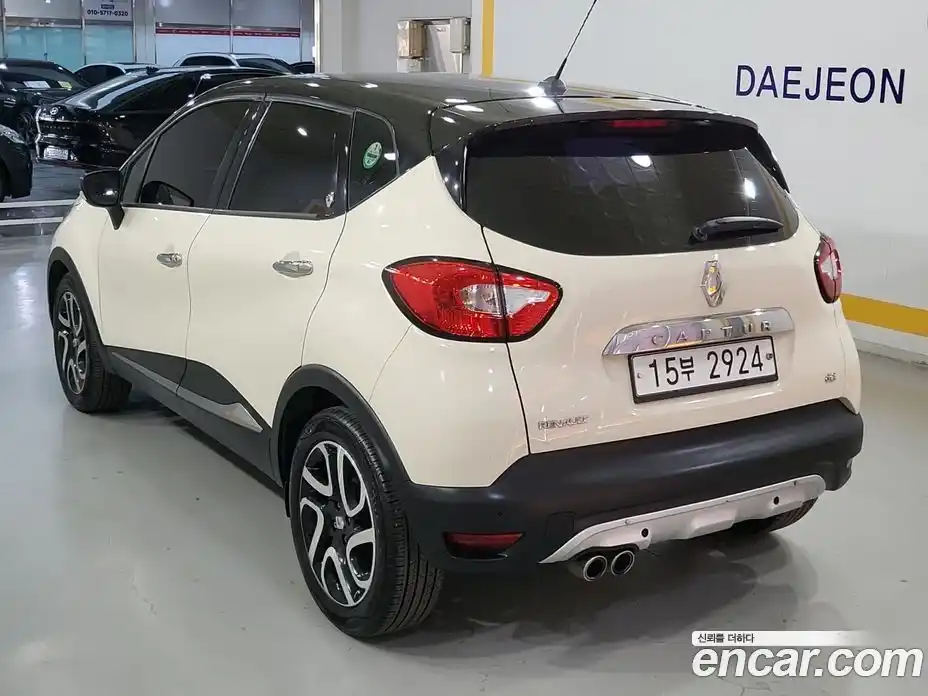 Renault QM3 2015 1.5 Автомат в Москве № 186054, фото 4