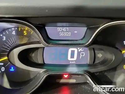 Renault QM3 2015 1.5 Автомат в Москве № 186054, миниатюра 6