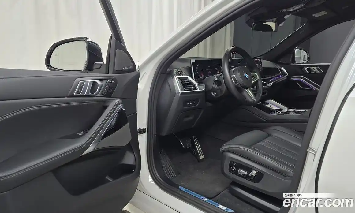 BMW X6 2025 3.0 Автомат в Москве № 186918, фото 1