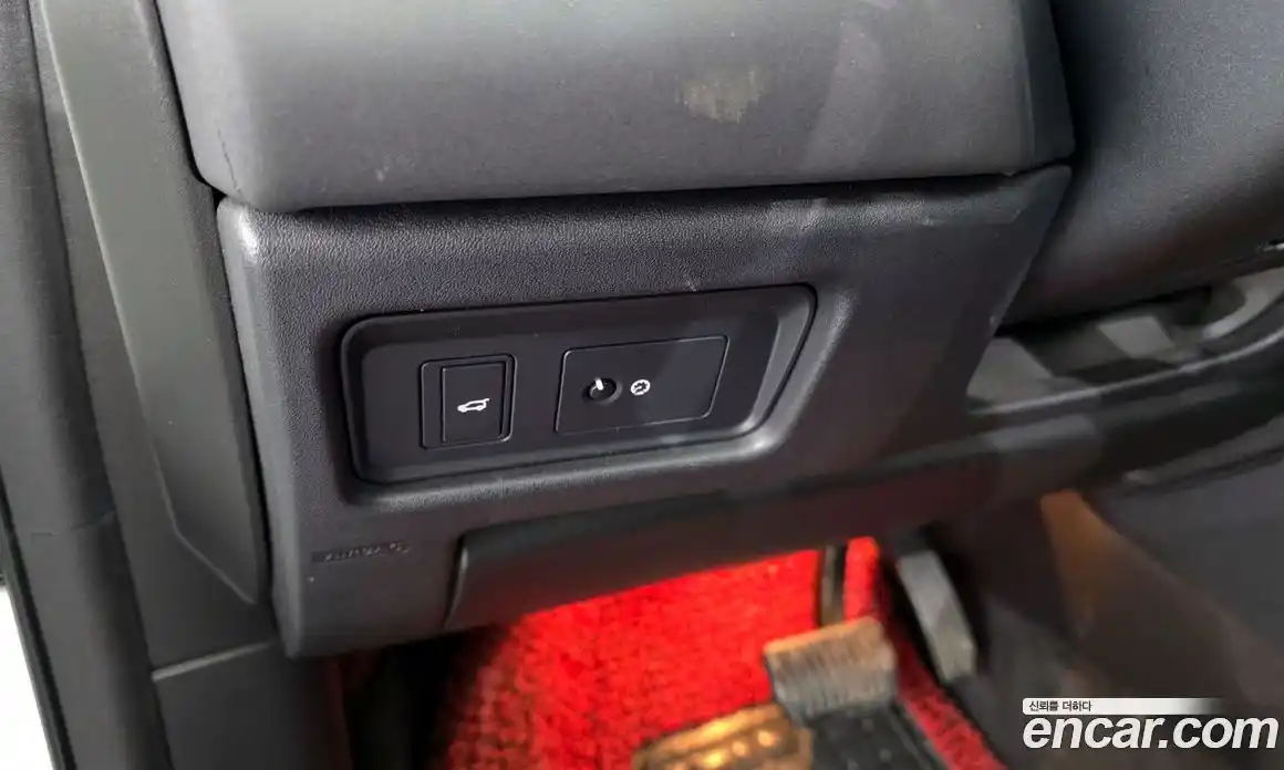 Land Rover Discovery Sport 2018 2.0 Автомат в Москве № 187996, фото 11