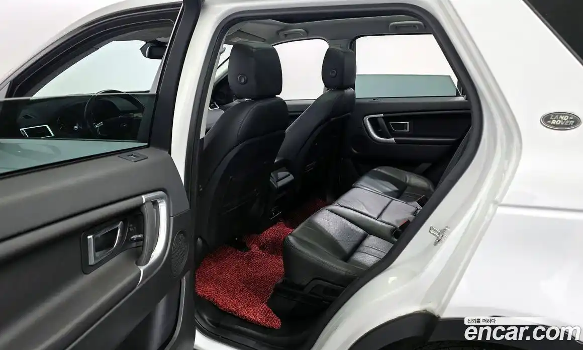 Land Rover Discovery Sport 2018 2.0 Автомат в Москве № 187996, фото 15