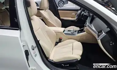 BMW 3-Series 2023 2.0 Автомат в Москве № 188633, миниатюра 10