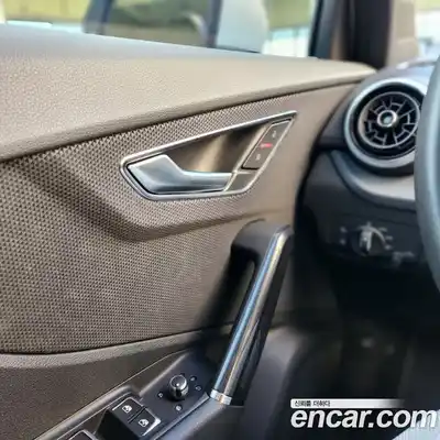 Audi Q2 2023 2.0 Автомат в Москве № 189833, миниатюра 12