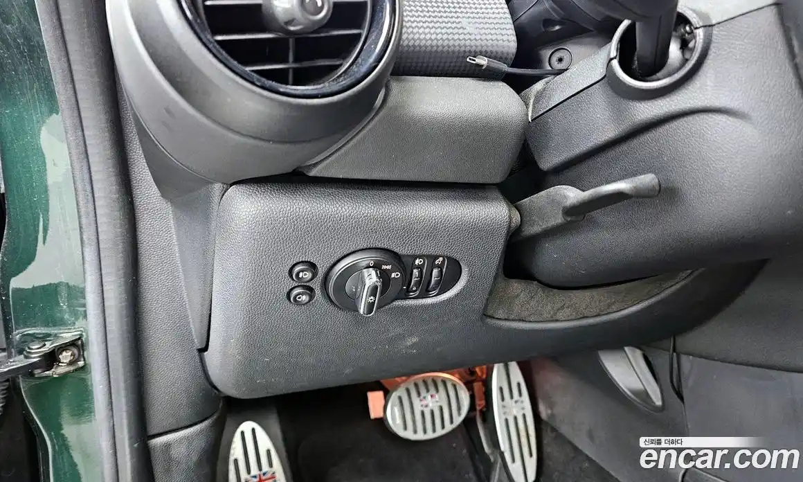 Mini Cooper 2014 1.5 Автомат в Москве № 191161, фото 19