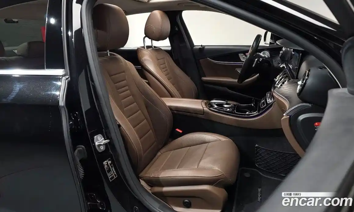 Mercedes-Benz E-Class 2018 2.0 Автомат в Москве № 194784, фото 11