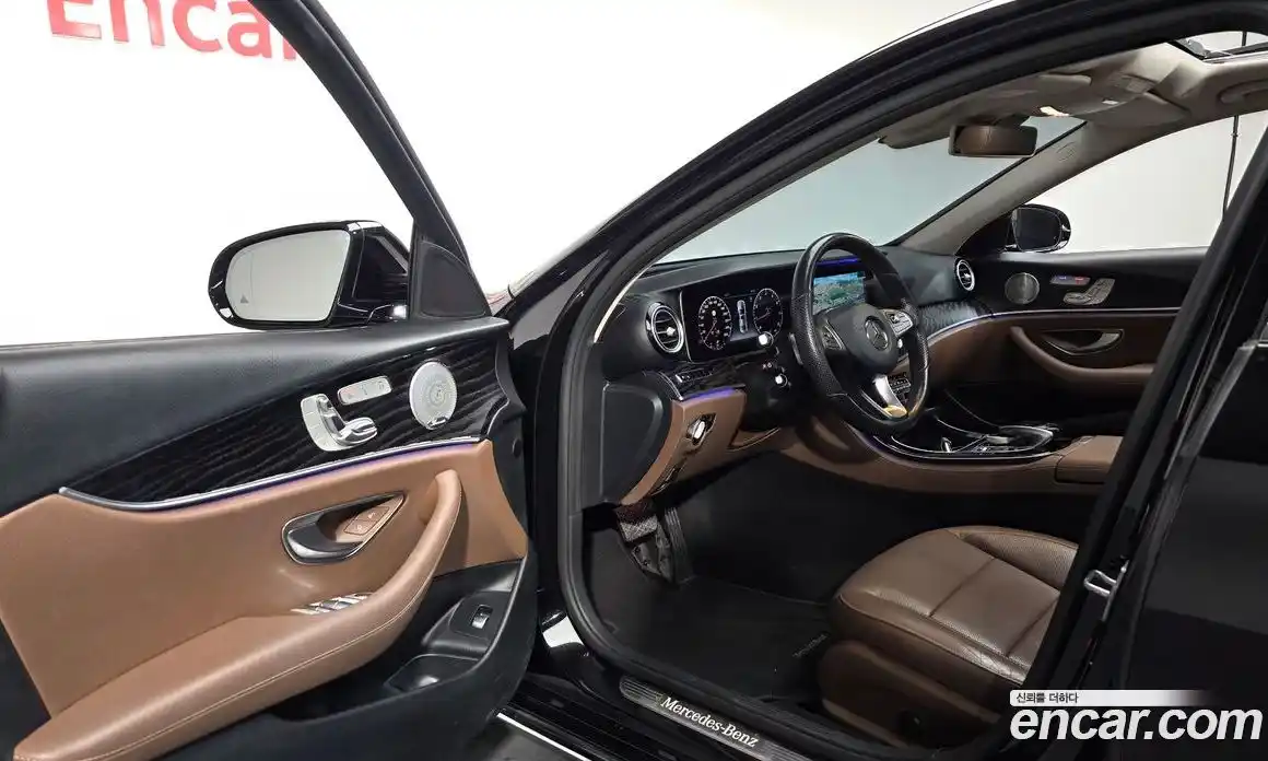 Mercedes-Benz E-Class 2018 2.0 Автомат в Москве № 194784, фото 13