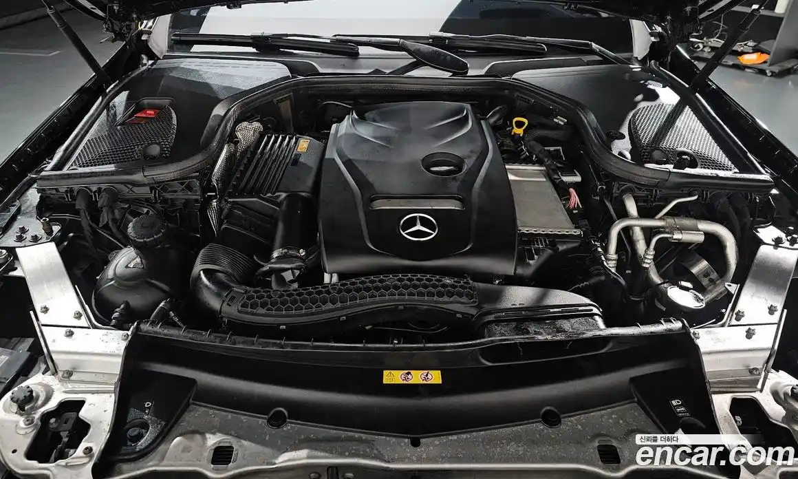 Mercedes-Benz E-Class 2018 2.0 Автомат в Москве № 194784, фото 3