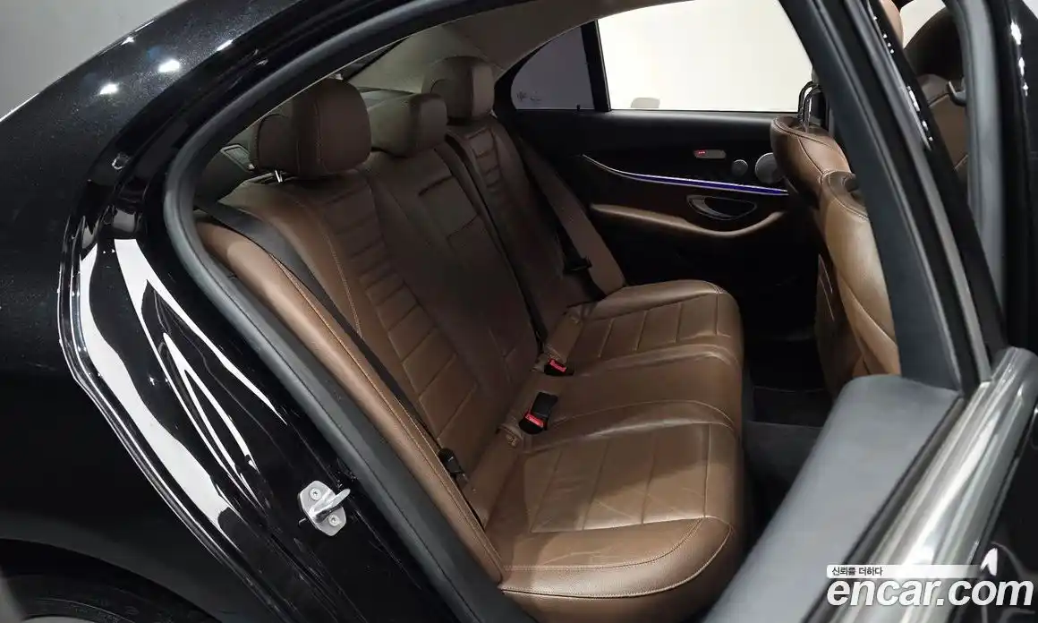 Mercedes-Benz E-Class 2018 2.0 Автомат в Москве № 194784, фото 5