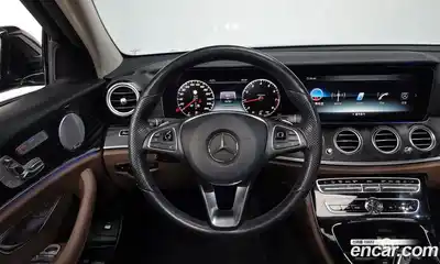 Mercedes-Benz E-Class 2018 2.0 Автомат в Москве № 194784, миниатюра 7