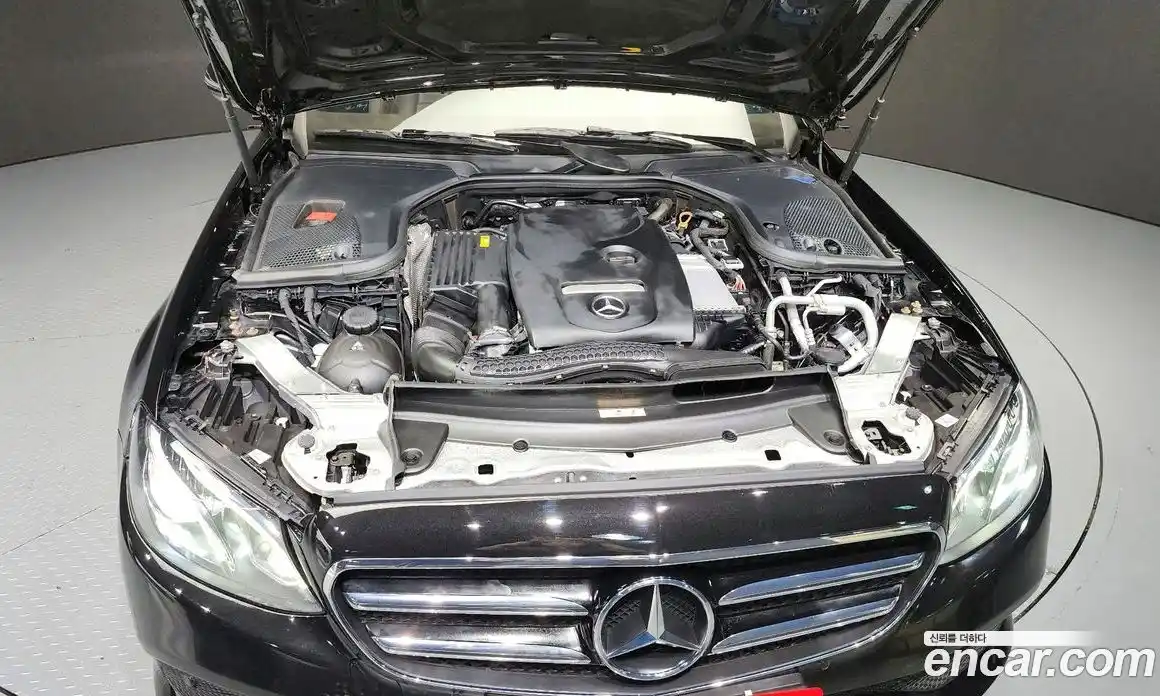 Mercedes-Benz E-Class 2020 2.0 Автомат в Москве № 194892, фото 12