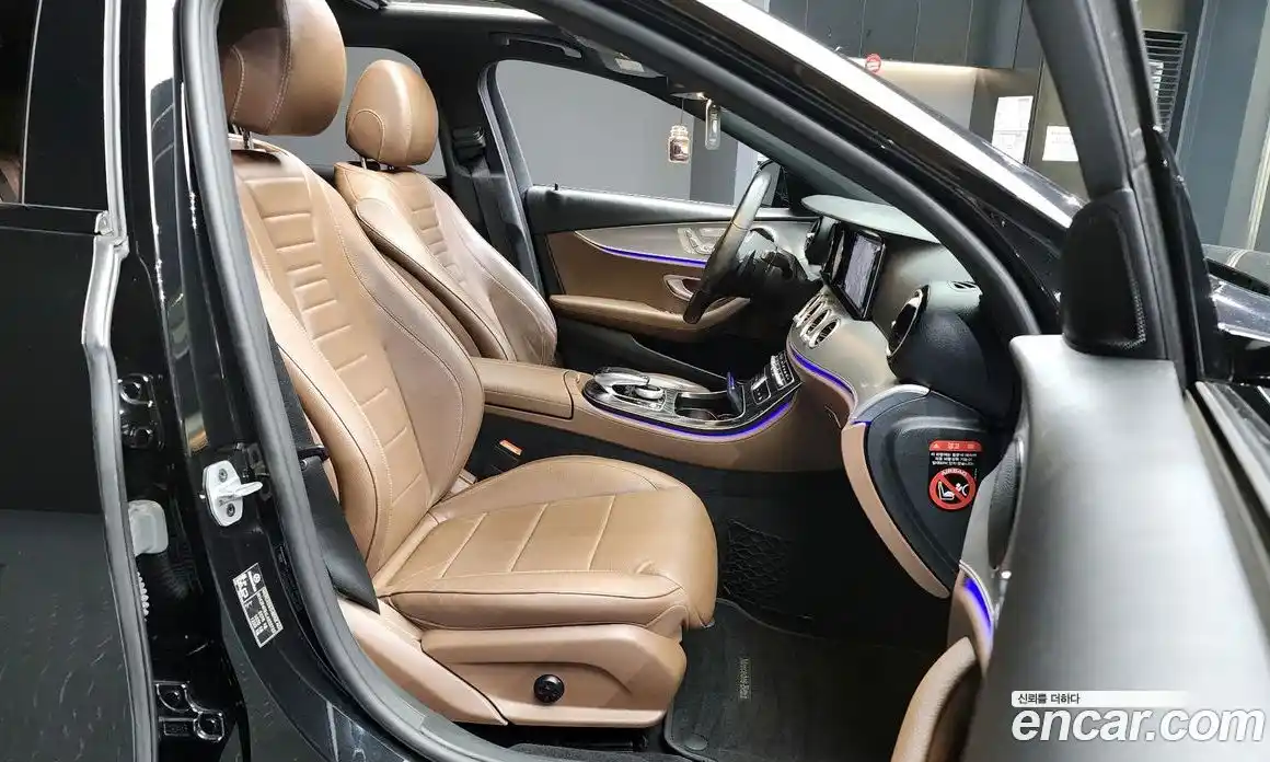 Mercedes-Benz E-Class 2020 2.0 Автомат в Москве № 194892, фото 16