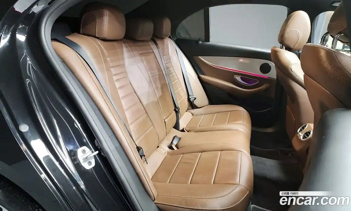 Mercedes-Benz E-Class 2020 2.0 Автомат в Москве № 194892, фото 7