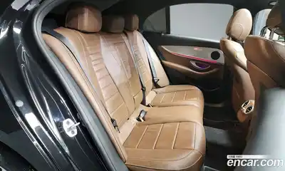 Mercedes-Benz E-Class 2020 2.0 Автомат в Москве № 194892, миниатюра 7