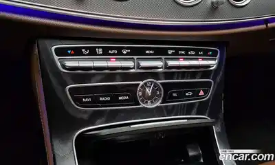 Mercedes-Benz E-Class 2020 2.0 Автомат в Москве № 194892, миниатюра 8