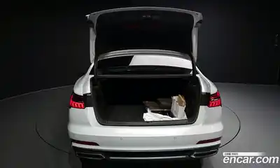 Audi A6 2023 2.0 Автомат в Москве № 196022, миниатюра 2