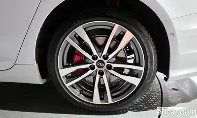 Audi A6 2023 2.0 Автомат в Москве № 196022, миниатюра 10