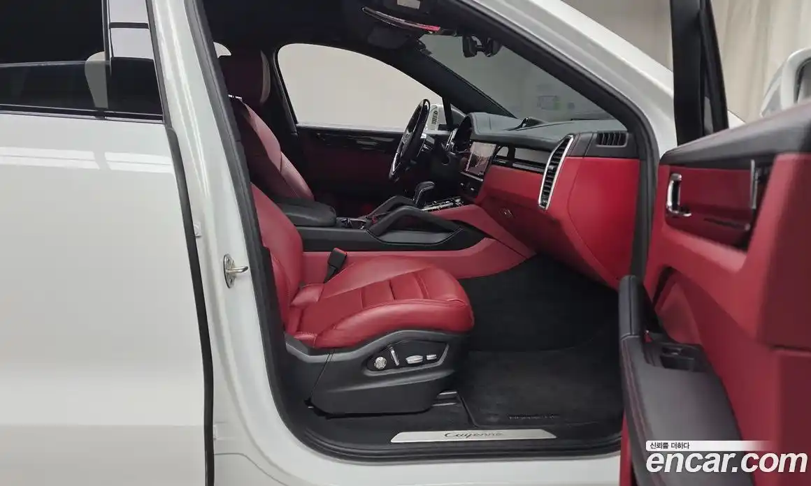 Porsche Cayenne 2021 3.0 Автомат в Москве № 197212, фото 11