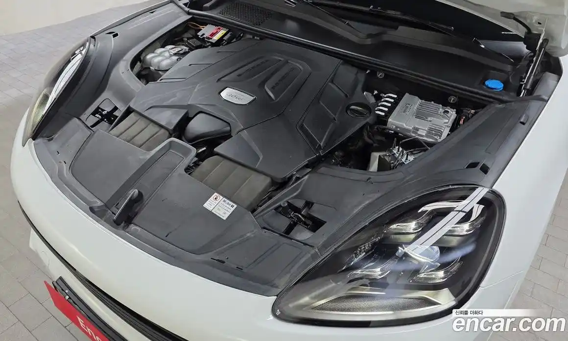 Porsche Cayenne 2021 3.0 Автомат в Москве № 197212, фото 6