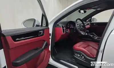 Porsche Cayenne 2021 3.0 Автомат в Москве № 197212, миниатюра 10