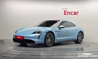 Porsche Taycan, 2020