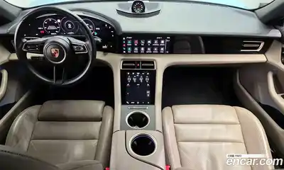 Porsche Taycan 2020 0.1 Автомат в Москве № 197502, миниатюра 7