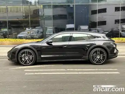 Porsche Taycan 2025 Автомат в Москве № 197802, миниатюра 2