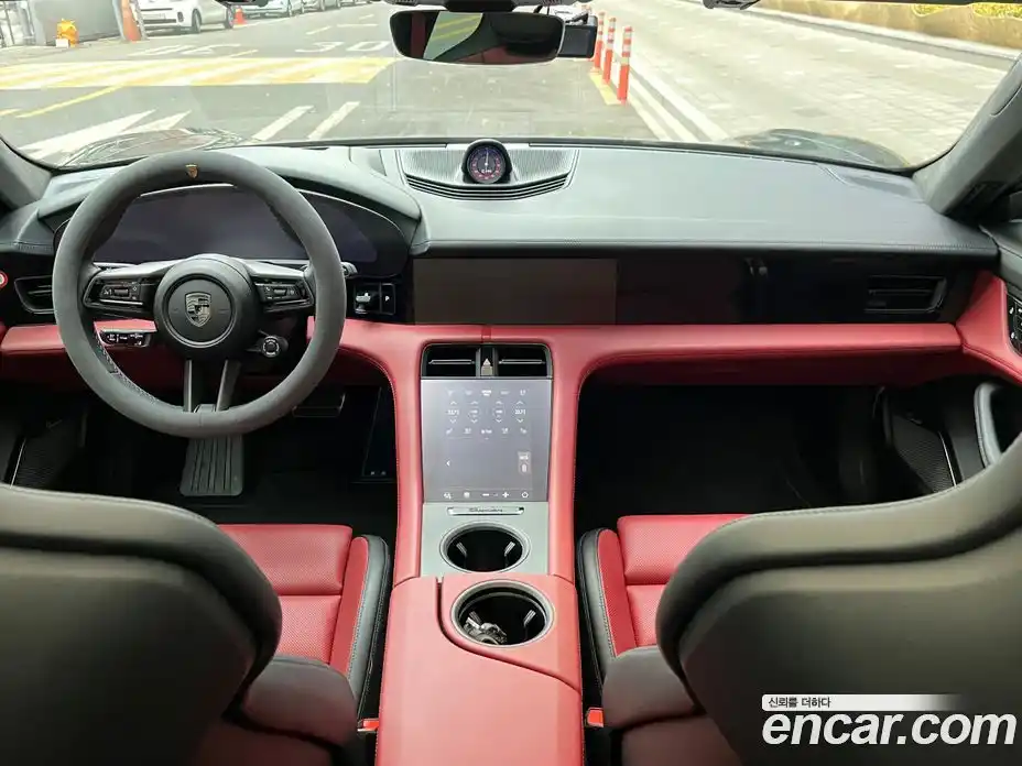 Porsche Taycan 2025 Автомат в Москве № 197802, фото 9