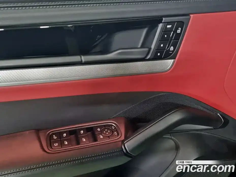 Porsche Cayenne 2024 3.0 Автомат в Москве № 197849, фото 7