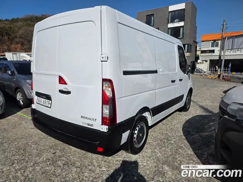 Renault Master 2019 2.3 Механическая в Москве № 205165, фото 7