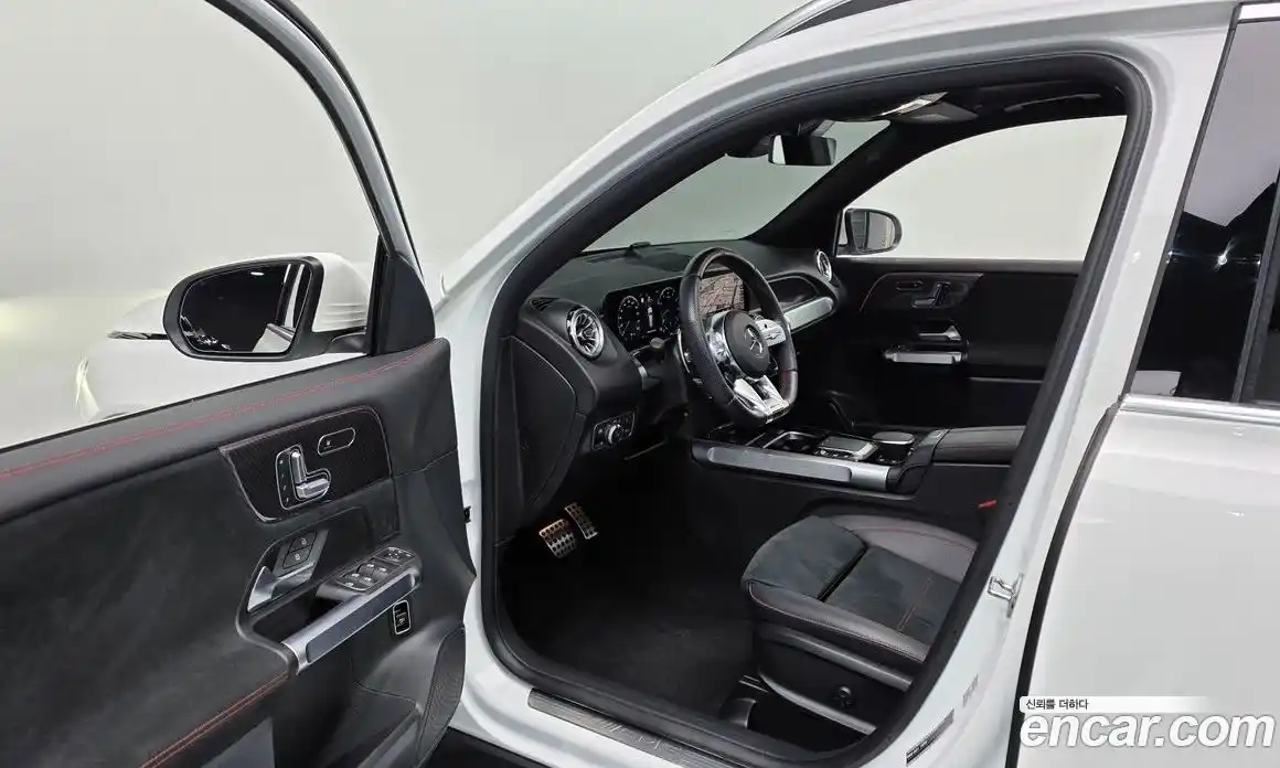 Mercedes-Benz GLB-Class 2023 2.0 Автомат в Москве № 205600, фото 11