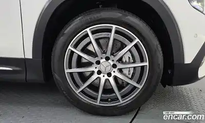 Mercedes-Benz GLB-Class 2023 2.0 Автомат в Москве № 205600, миниатюра 5