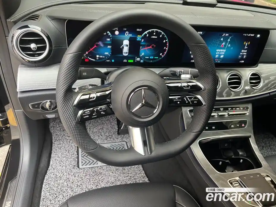 Mercedes-Benz E-Class 2022 2.0 Автомат в Москве № 206756, фото 9