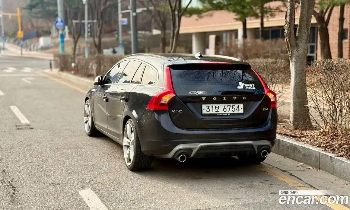 Volvo V60 2014 2.0 Автомат в Москве № 207308, фото 14