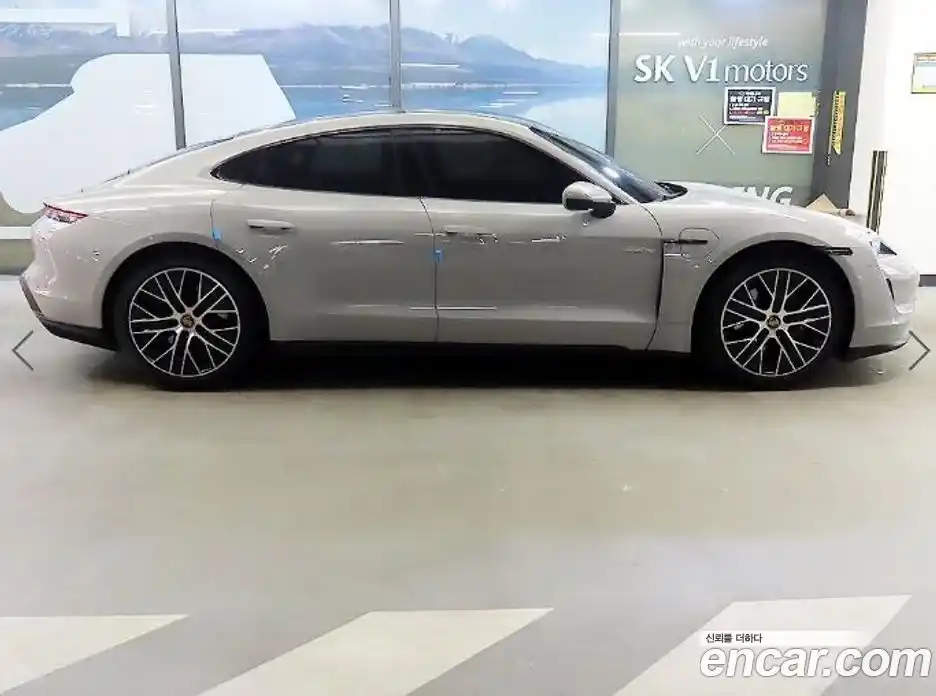 Porsche Taycan 2022 Автомат в Москве № 211374, фото 3