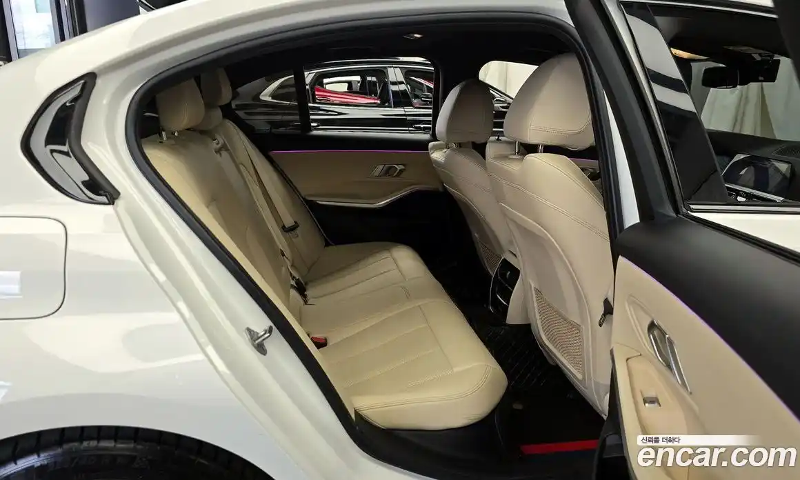 BMW 3-Series 2022 2.0 Автомат в Москве № 211471, фото 12