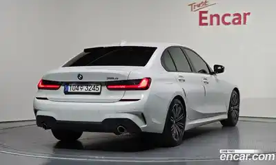 BMW 3-Series 2022 2.0 Автомат в Москве № 211471, миниатюра 2