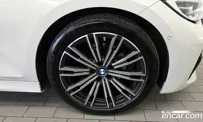 BMW 3-Series 2022 2.0 Автомат в Москве № 211471, миниатюра 5