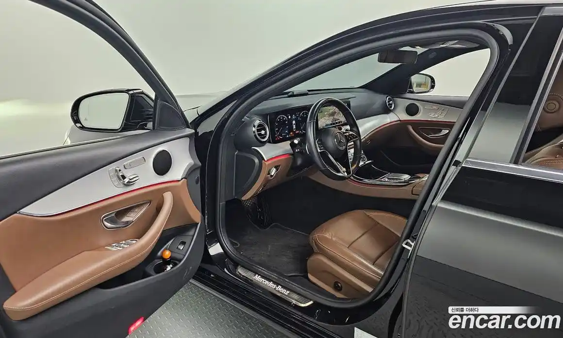 Mercedes-Benz E-Class 2021 2.0 Автомат в Москве № 211963, фото 16