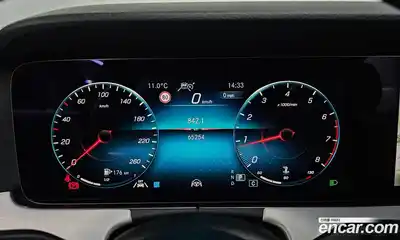 Mercedes-Benz E-Class 2021 2.0 Автомат в Москве № 211963, миниатюра 2