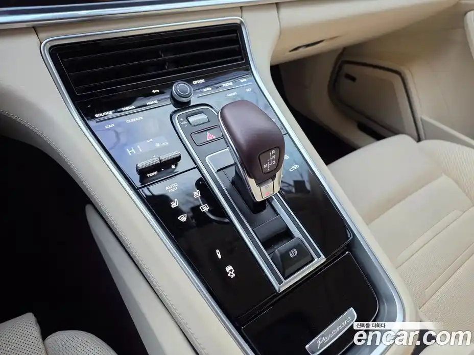 Porsche Panamera 2023 4.0 Автомат в Москве № 213089, фото 10