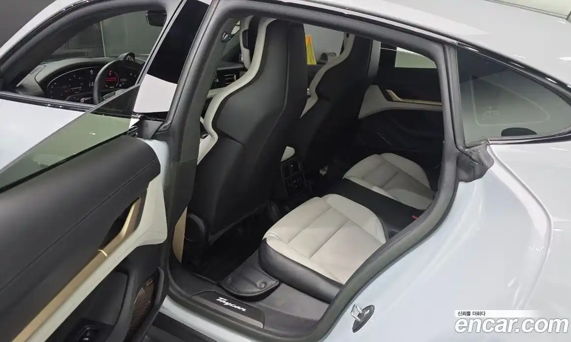 Porsche Taycan 2024 0.1 Автомат в Москве № 213141, фото 11