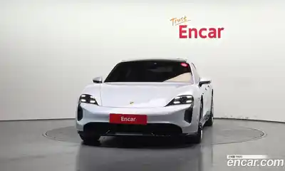 Porsche Taycan 2024 0.1 Автомат в Москве № 213141, миниатюра 3