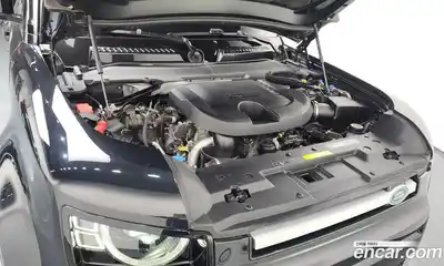 Land Rover Defender 2023 3.0 Автомат в Москве № 213401, миниатюра 11