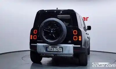 Land Rover Defender 2023 3.0 Автомат в Москве № 213401, миниатюра 3