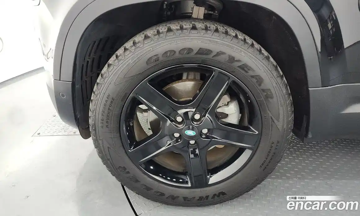 Land Rover Defender 2023 3.0 Автомат в Москве № 213401, фото 7