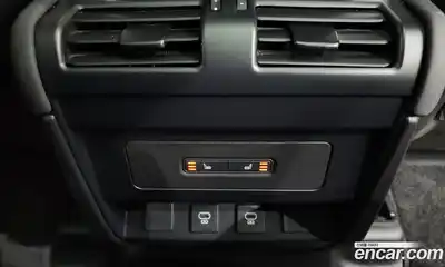 Land Rover Defender 2023 3.0 Автомат в Москве № 213401, миниатюра 8