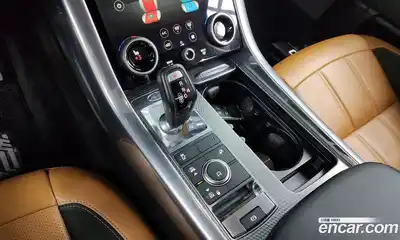 Land Rover Range-Rover Sport 2019 3.0 Автомат в Москве № 213523, миниатюра 9